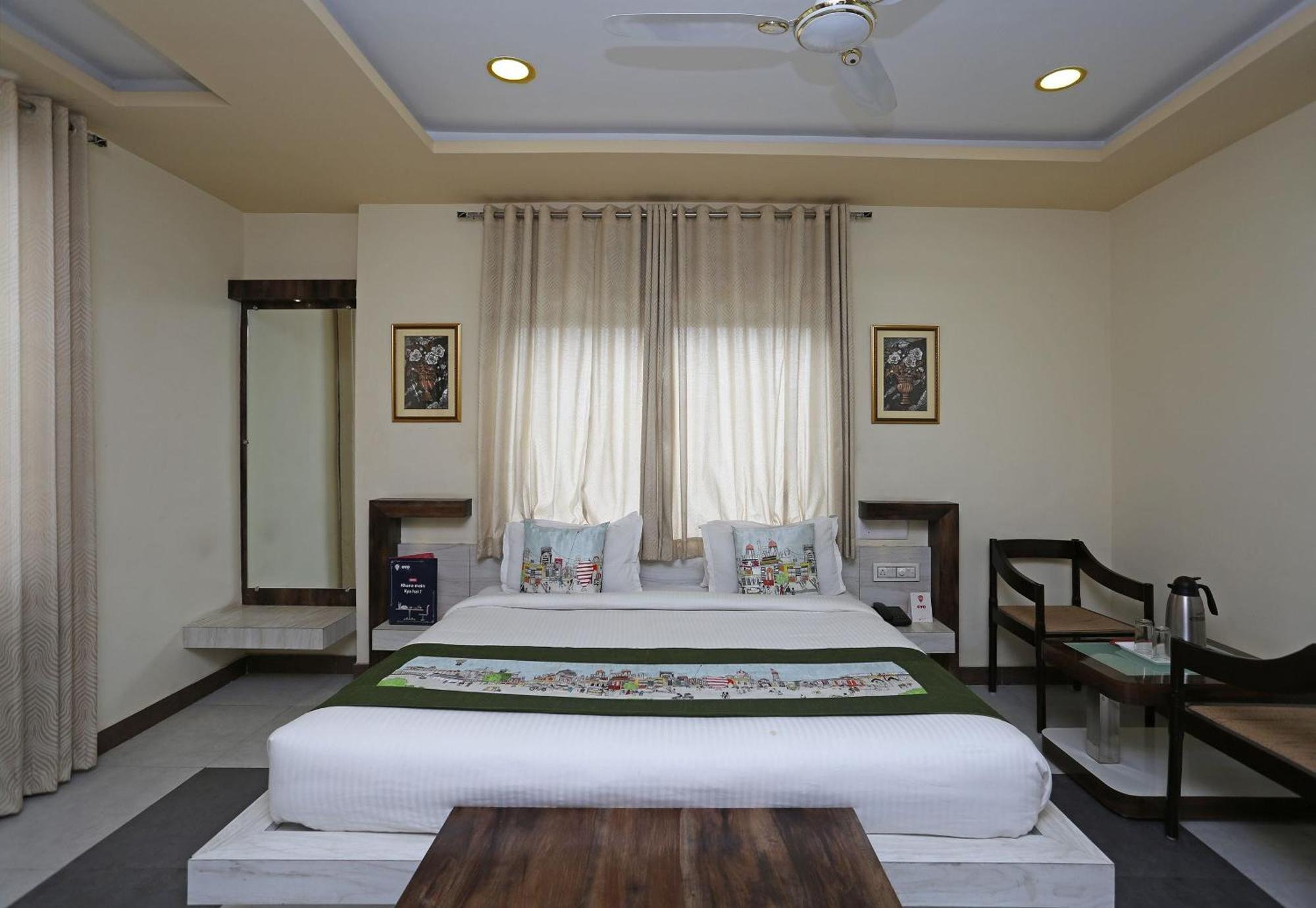 Collection O Greenland Udaipur Buitenkant foto